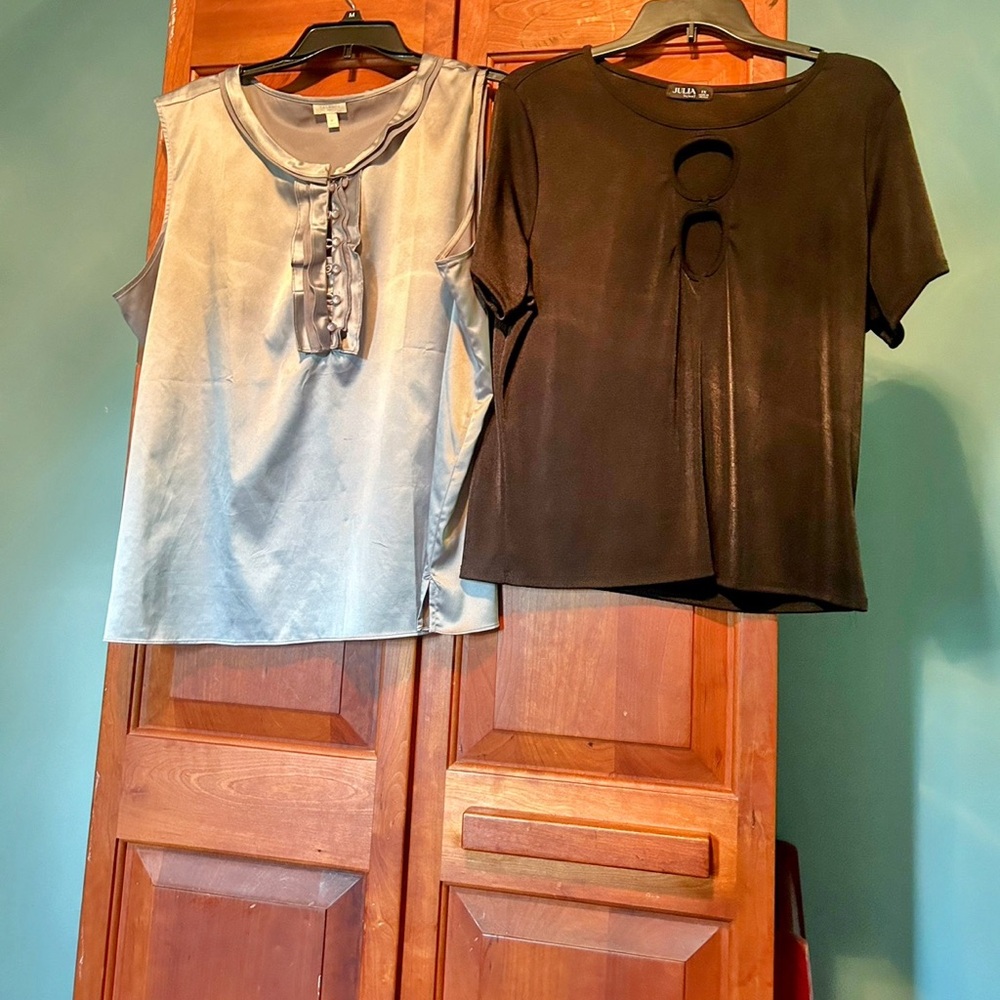 2 Blouses